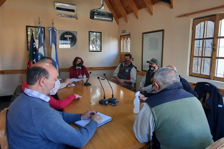 El Director Nacional de Manejo del Fuego visitó la CIP y acordaron trabajo coordinado para la prevención de incendios forestales en el territorio